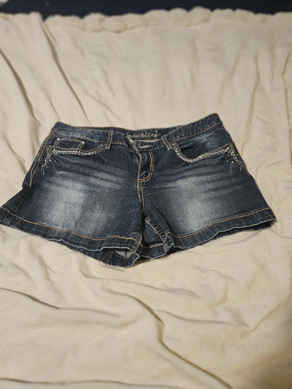 🎉 4 Items/$15 🎉 Maurices Dark Blue Washed Denim Jean Shorts